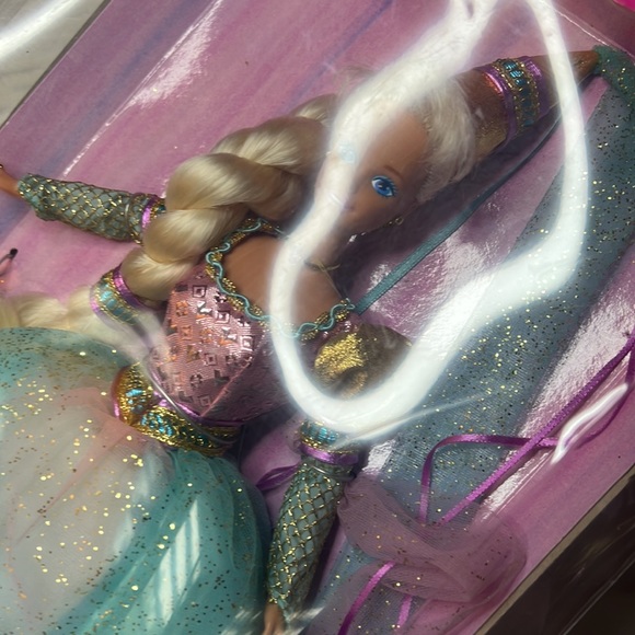 Barbie as Rapunzel 1994 Doll Mattel Children's Collector 1st Edition - Picture 14 of 15